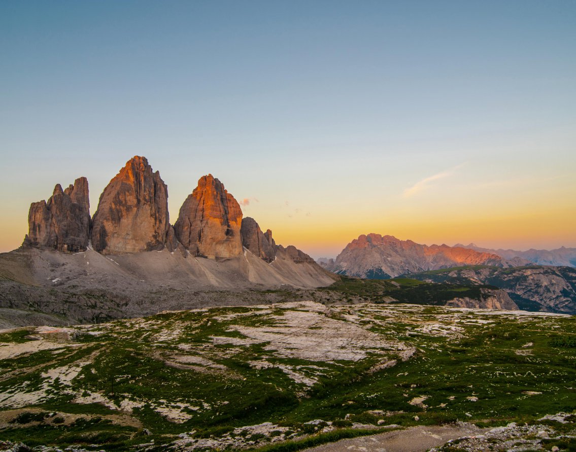 Lake Braies, Three Peaks and Prato Piazza – book now your online-ticket and  find out how to get there!